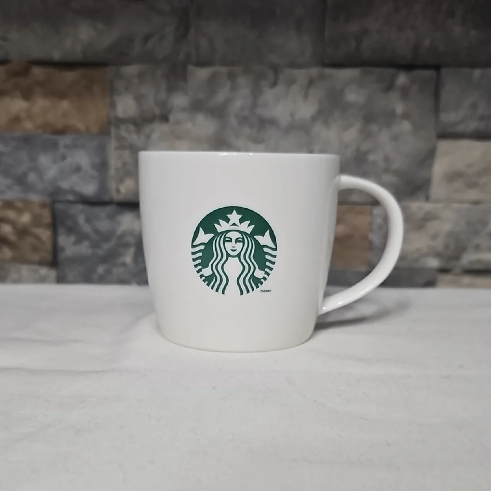 ​Starbucks 2013 Classic White Green Siren Logo 12oz Coffee Mug